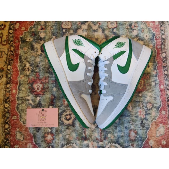 Air Jordan 1 Mid SE White Pine Green Smoke Grey GS